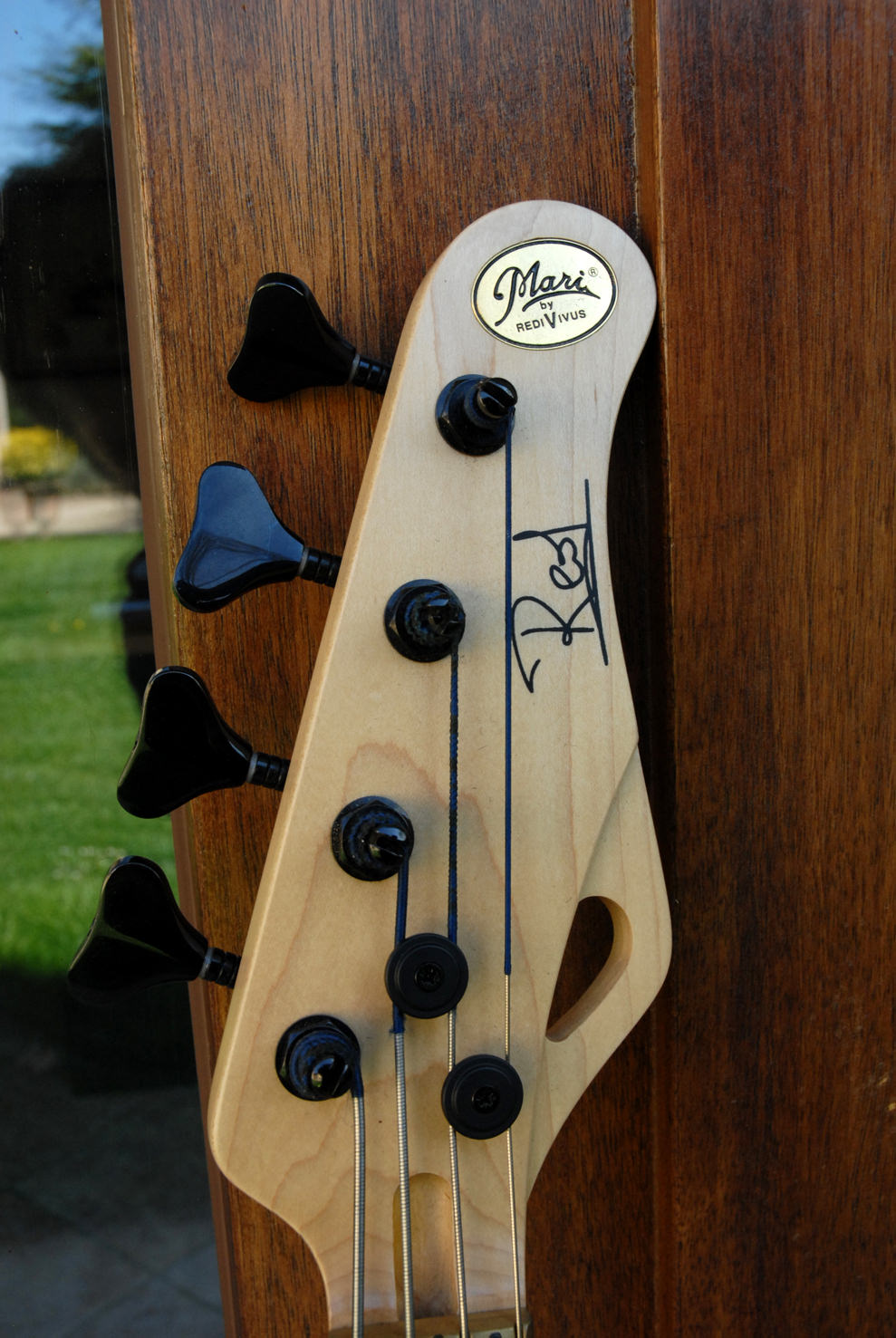 Basso fretless Mary Jocker by Redivivus – Armando Paparozzi